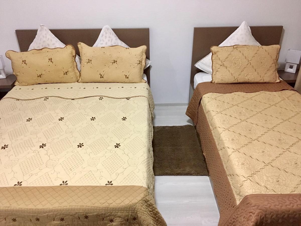 Fast Airport Accomodation 奥托佩尼 外观 照片