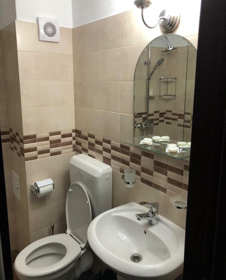Fast Airport Accomodation 奥托佩尼 外观 照片
