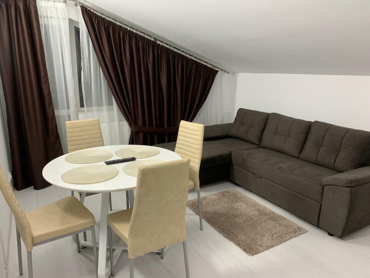 Fast Airport Accomodation 奥托佩尼 外观 照片